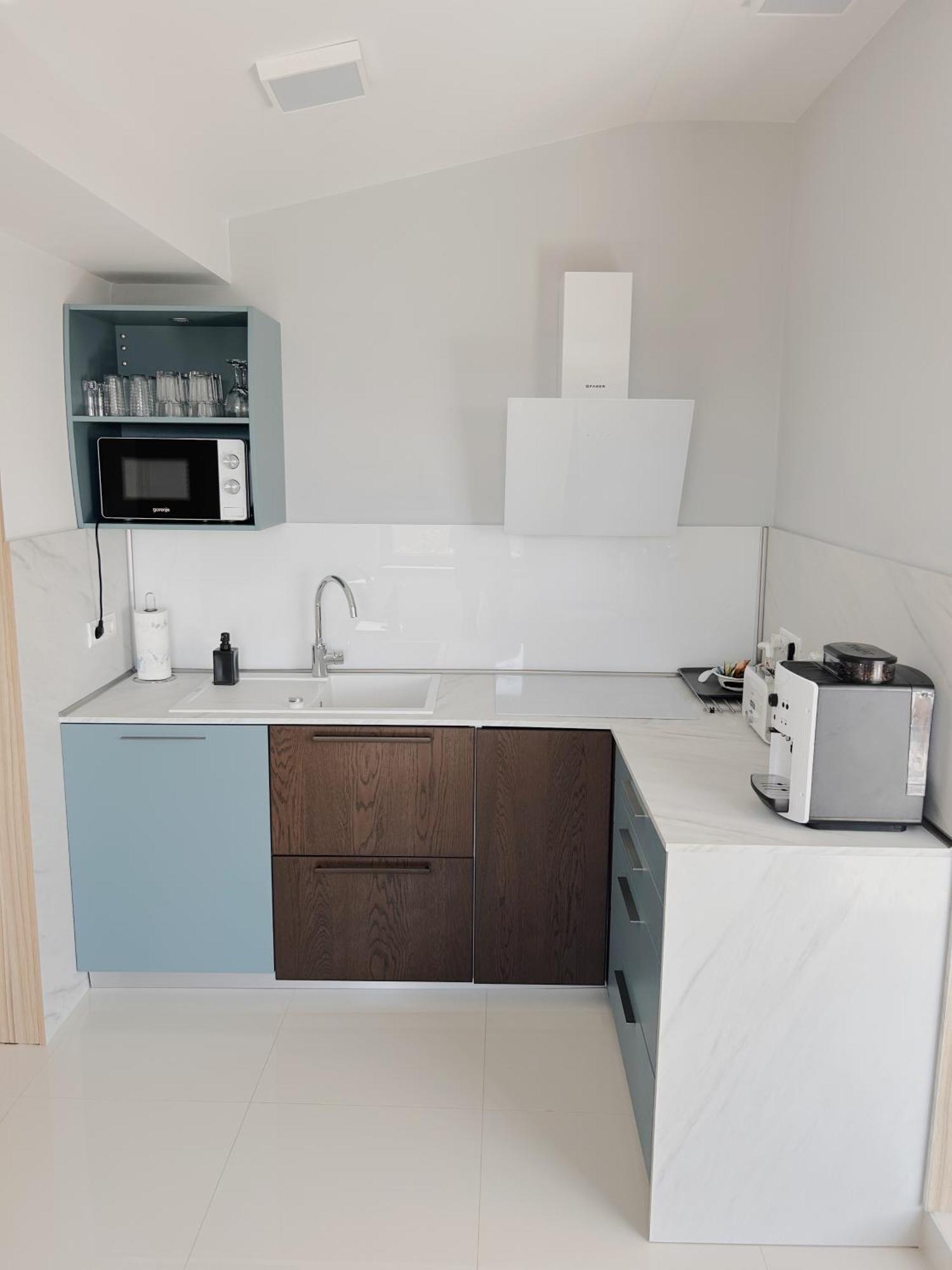 Sunny House Apartment ซัมบราทิยา ภายนอก รูปภาพ