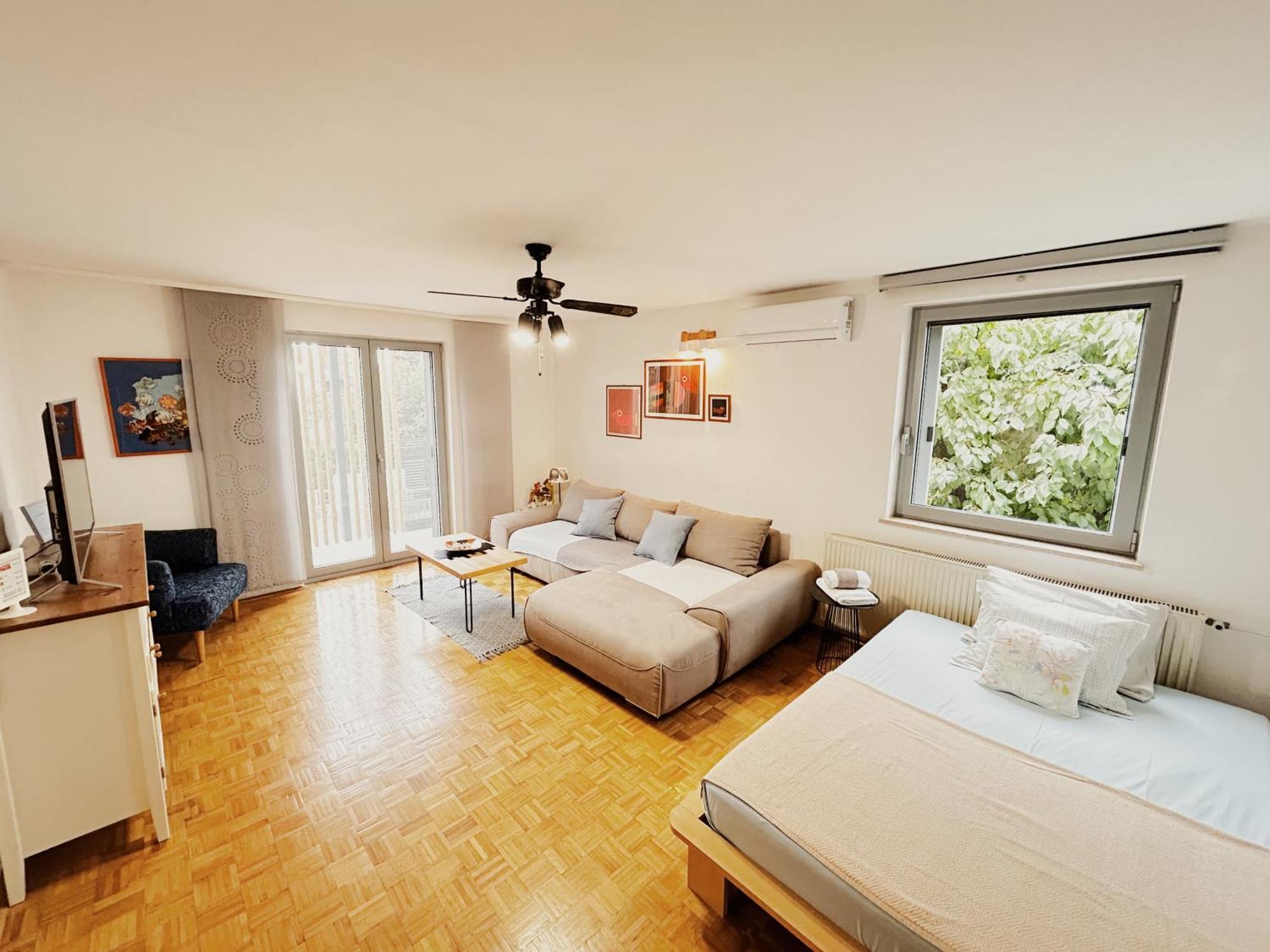 Sunny House Apartment ซัมบราทิยา ภายนอก รูปภาพ