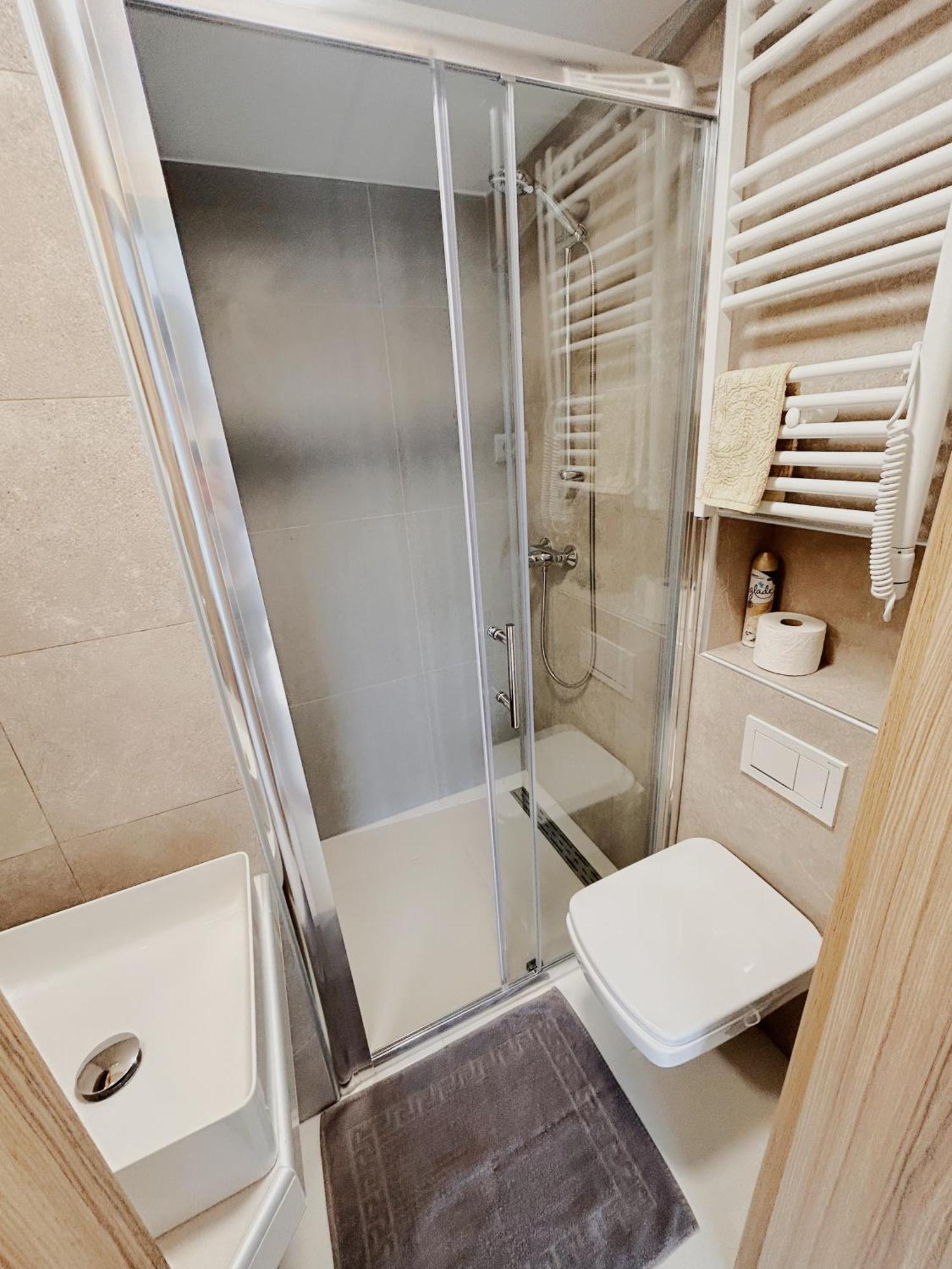 Sunny House Apartment ซัมบราทิยา ภายนอก รูปภาพ